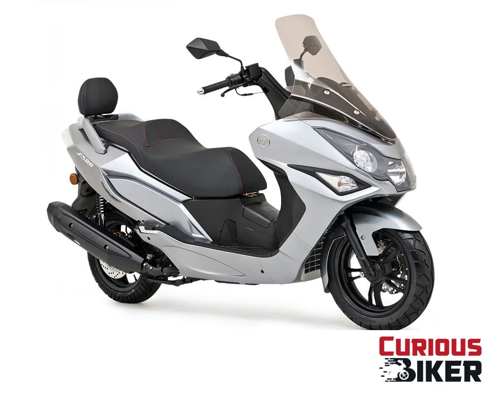 Daelim S300